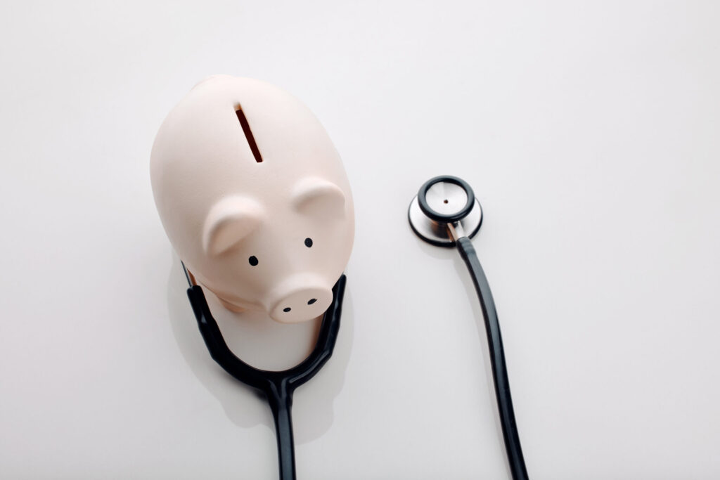 Médico recém-formado: quando contratar um contador?